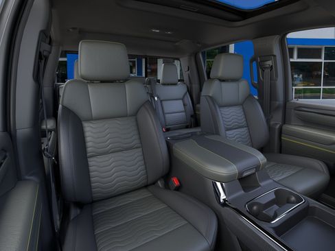 New 2026 Chevrolet Silverado 2500 ZR2 w/ LPO, Dark Essentials Package AWD/4WD image 40