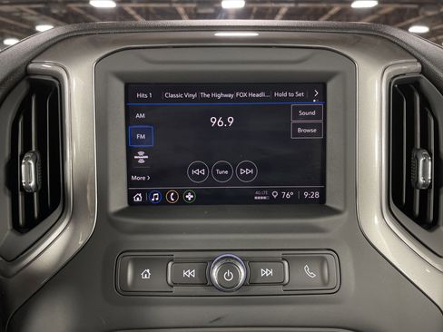 Used 2024 Chevrolet Silverado 1500 Custom image 20