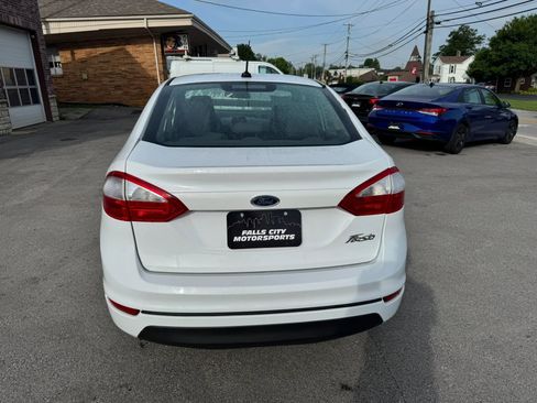 Used 2014 Ford Fiesta S FWD image 11