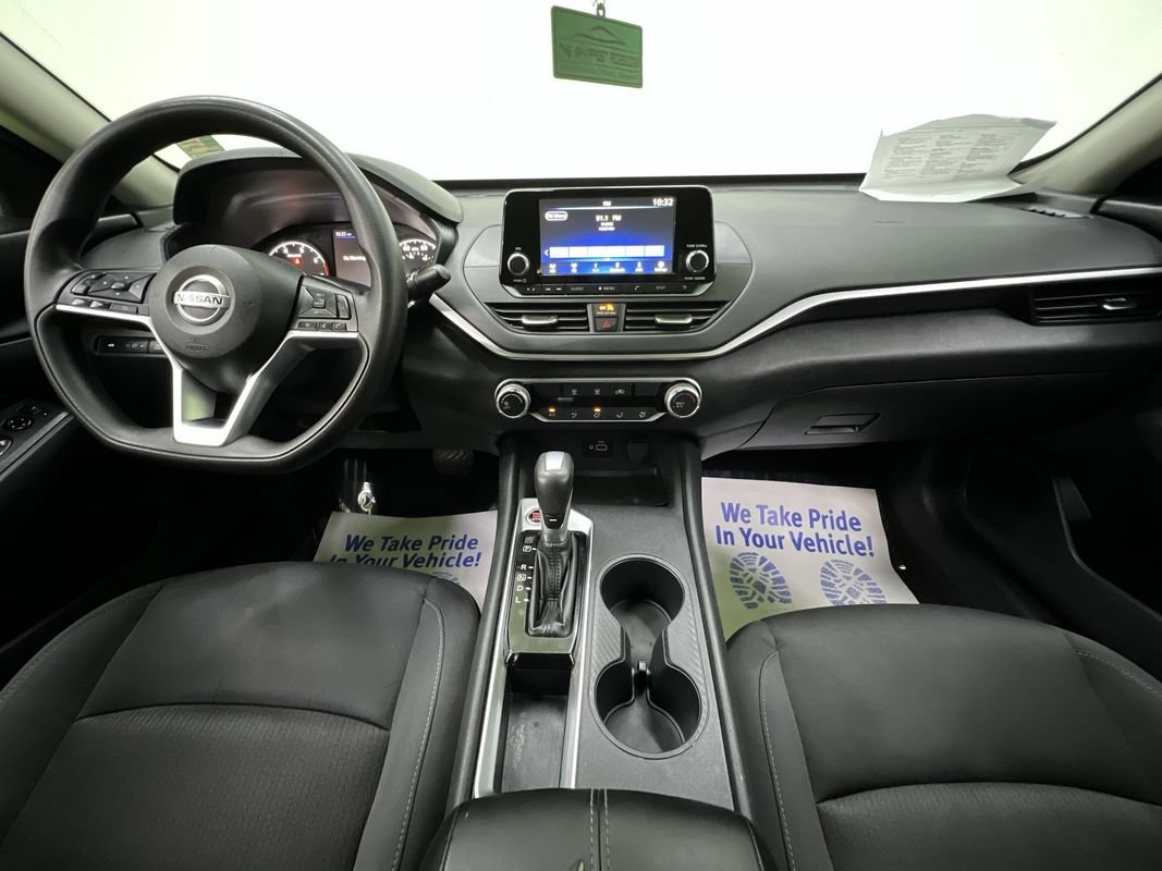 Used 2022 Nissan Altima 2.5 S FWD image 17