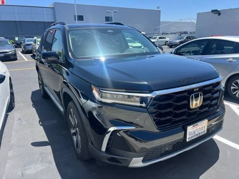 Used 2023 Honda Pilot Elite image 17