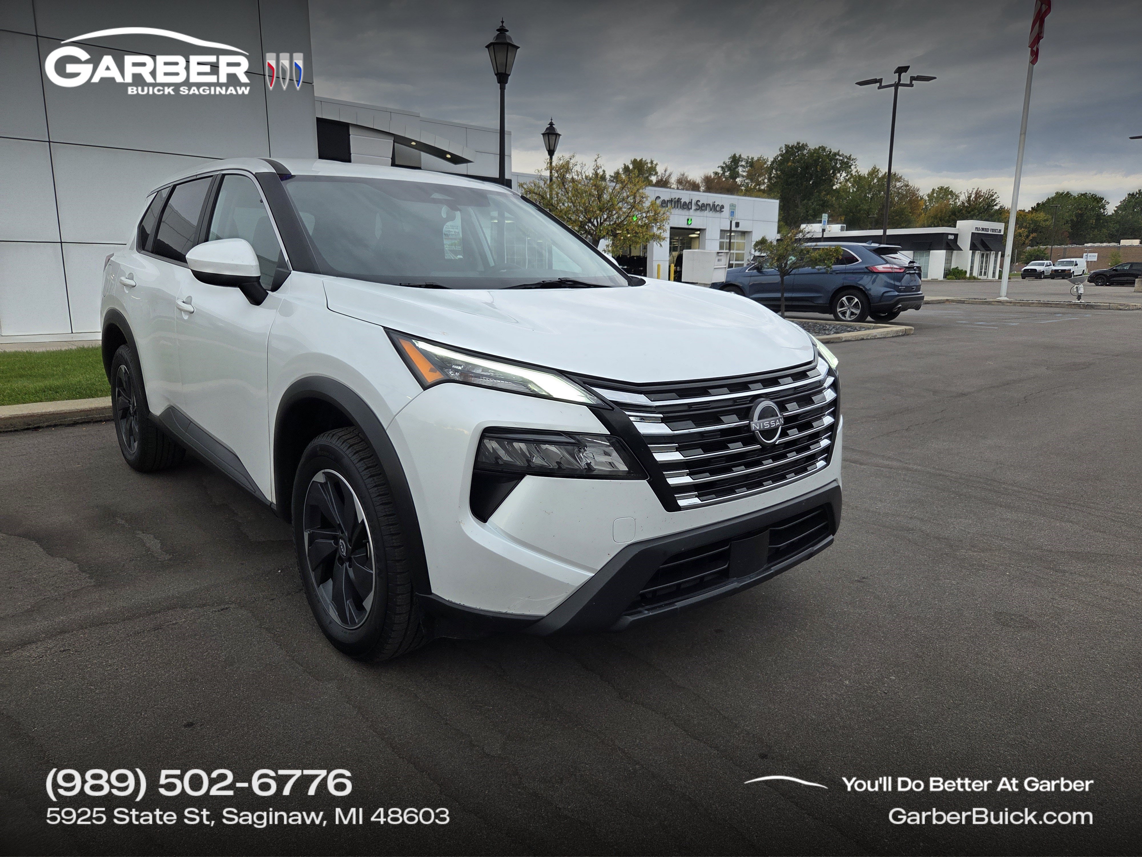 Used 2024 Nissan Rogue SV AWD/4WD image 1