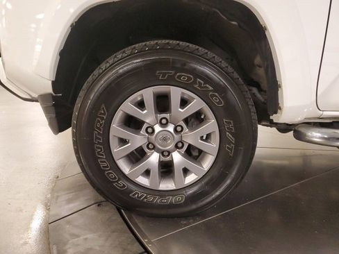 Used 2019 Toyota Tacoma SR5 image 30