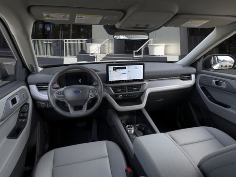New 2026 Ford Explorer Active w/ Active Comfort Package image 9