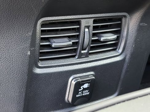 Used 2018 Nissan Titan PRO-4X w/ Pro-4x Utility Package image 13