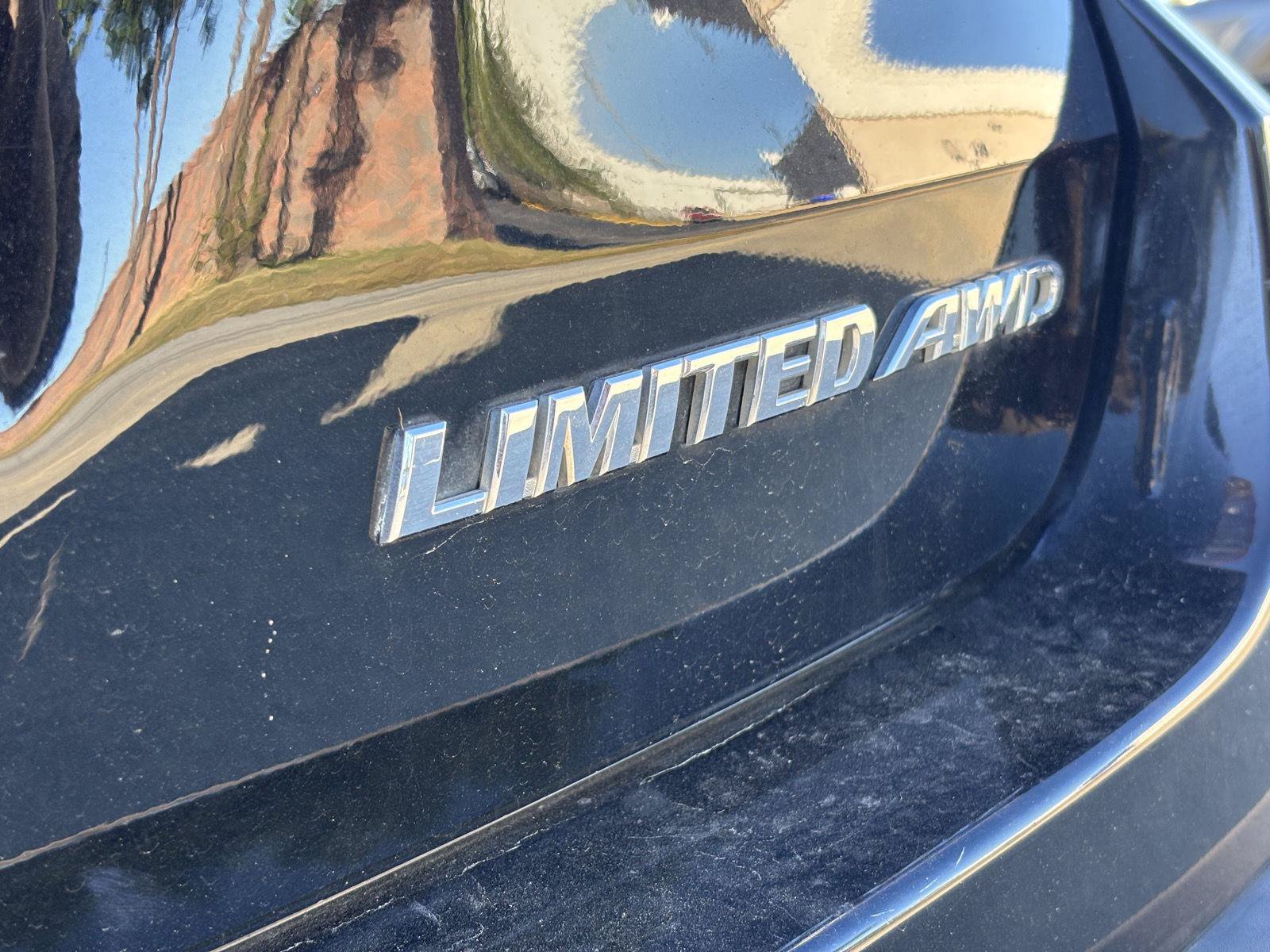 Used 2017 Toyota Highlander Limited AWD/4WD image 8