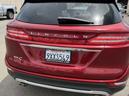 Used 2019 Lincoln MKC Select w/ Select Plus Package AWD/4WD image 9