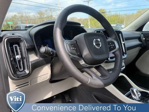 Certified 2024 Volvo XC40 B5 Plus w/ Protection Package Premier AWD/4WD image 17