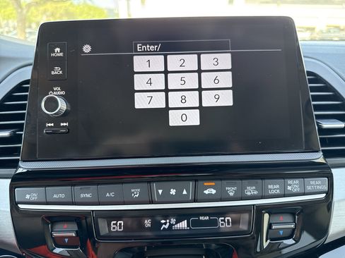 Used 2026 Honda Odyssey Touring image 20