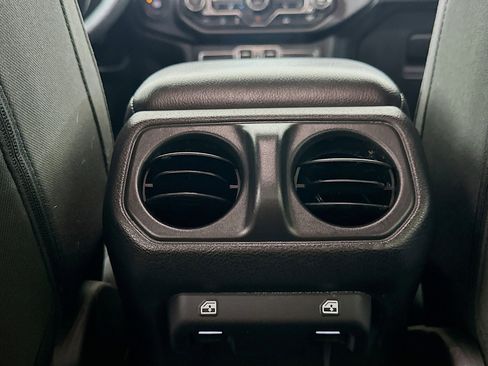 Used 2022 Jeep Wrangler Unlimited Sport AWD/4WD image 27