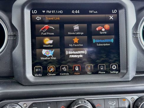 Used 2022 Jeep Gladiator Overland AWD/4WD image 29