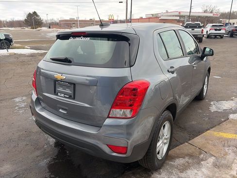Used 2020 Chevrolet Trax LS image 7