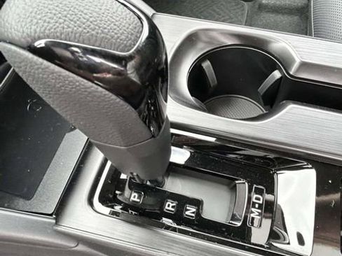 New 2026 Subaru Outback Limited AWD/4WD image 18