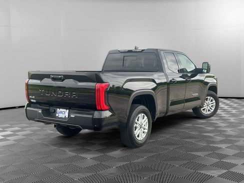 Used 2023 Toyota Tundra SR5 w/ SR5 Convenience Package AWD/4WD image 4