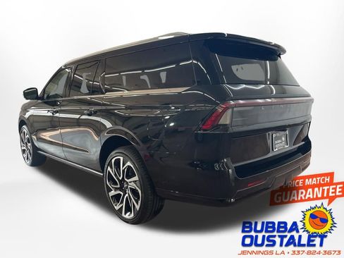 New 2026 Lincoln Navigator L Reserve AWD/4WD image 7