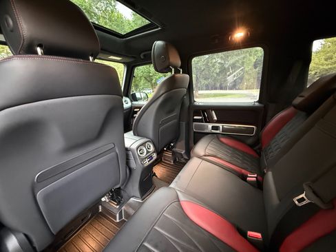Used 2022 Mercedes-Benz G 63 AMG 4MATIC image 31