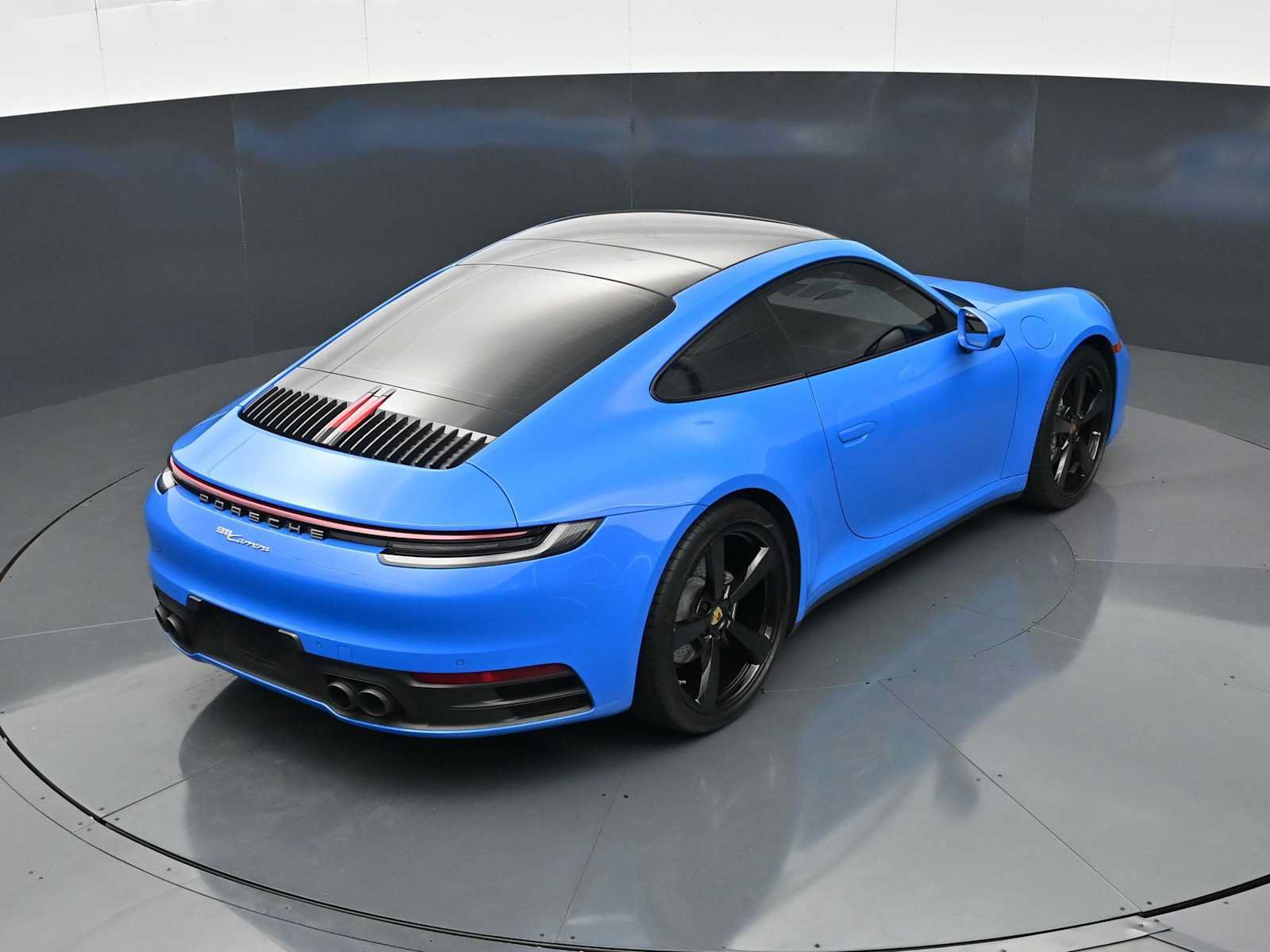 Used 2022 Porsche 911 Carrera RWD image 30