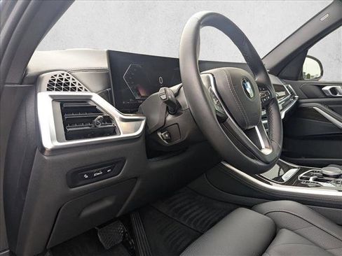 Used 2024 BMW X5 sDrive40i w/ Parking Assistance Package image 10