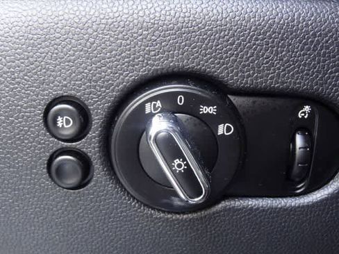 Used 2020 MINI Cooper 2-Door Hardtop image 15