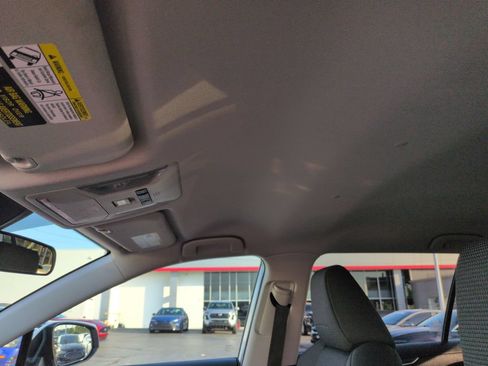 Used 2022 Toyota RAV4 LE w/ Carpet Mat Package (TMS) FWD image 21