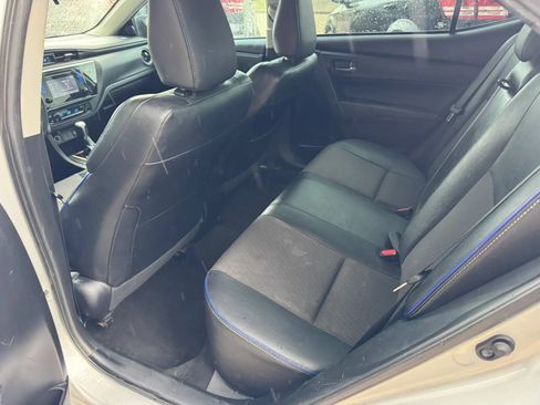 Used 2017 Toyota Corolla SE FWD image 19