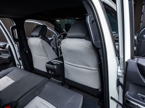 Used 2024 Toyota Tacoma TRD Sport w/ TRD Sport Upgrade Package AWD/4WD image 30