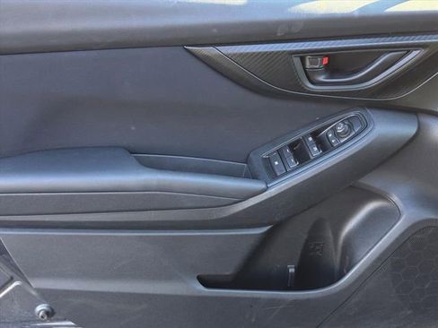 Used 2017 Subaru Impreza 2.0i Premium image 14