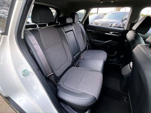 Used 2021 Kia Seltos S image 18
