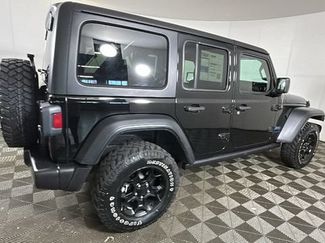 Used 2023 Jeep Wrangler Unlimited w/ 8.4" Radio Group AWD/4WD video 2