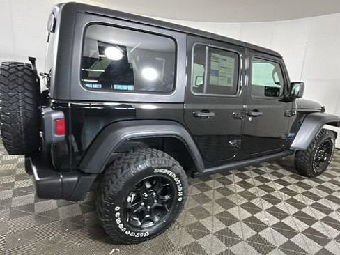 Used 2023 Jeep Wrangler Unlimited w/ 8.4" Radio Group AWD/4WD image 2