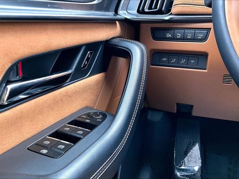 Used 2025 MAZDA CX-70 3.3 Turbo S w/ Premium Plus image 34