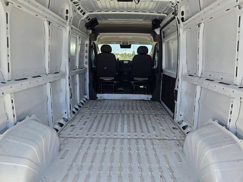 Used 2026 RAM ProMaster 2500 w/ Convenience Group FWD image 11