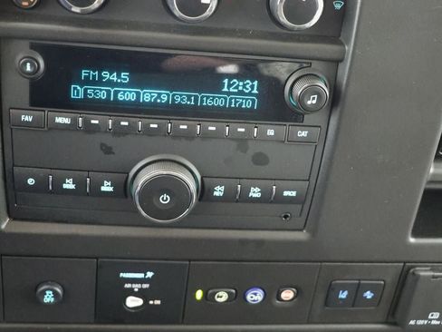 Used 2025 Chevrolet Express 3500 LT w/ LT Preferred Equipment Group image 20