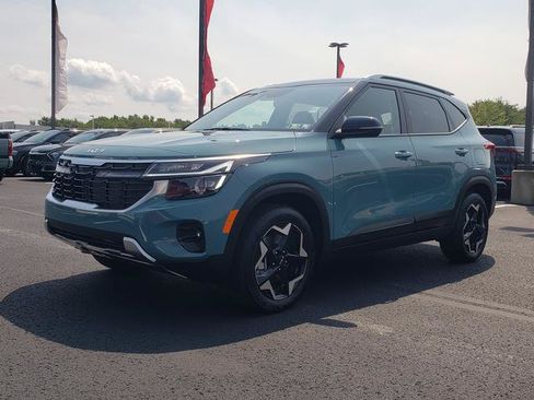 Used 2025 Kia Seltos S AWD/4WD image 8