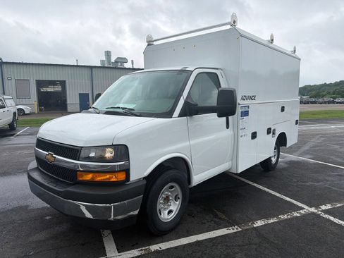 New 2026 Chevrolet Express 3500 w/ Power Convenience Package RWD image 9