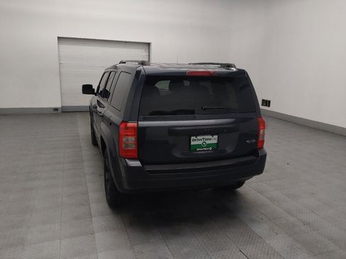 Used 2015 Jeep Patriot Sport image 6