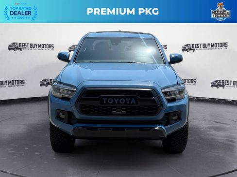 Used 2019 Toyota Tacoma TRD Off-Road AWD/4WD image 2