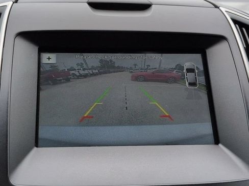 Certified 2018 Ford Edge SEL w/ Equipment Group 201A FWD image 22