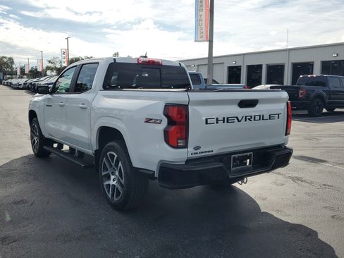 Used 2024 Chevrolet Colorado Z71 w/ Z71 Convenience Package 2 image 7