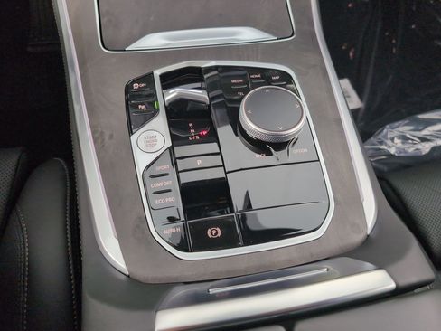 Used 2026 BMW X5 sDrive40i RWD image 15