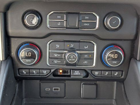 Used 2021 Chevrolet Tahoe Premier RWD image 23