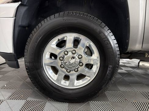 Used 2014 Chevrolet Silverado 2500 LT w/ Interior Plus Package image 9