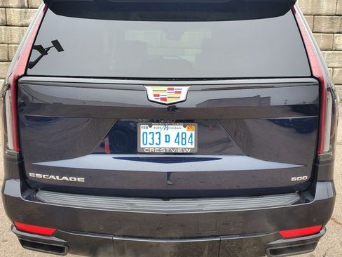Certified 2024 Cadillac Escalade Sport Platinum image 15