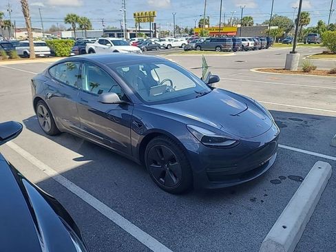Used 2022 Tesla Model 3 Long Range image 2