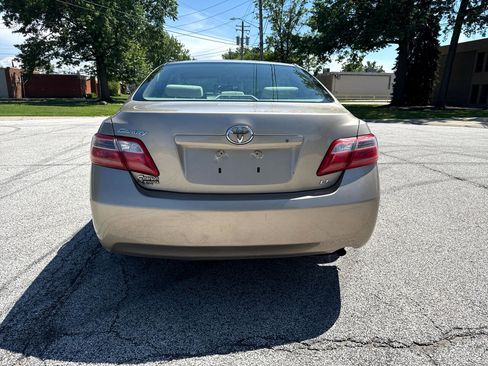 Used 2009 Toyota Camry SE image 6