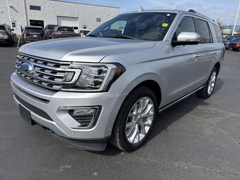 Used 2019 Ford Expedition Limited w/ Equipment Group 302A image 2