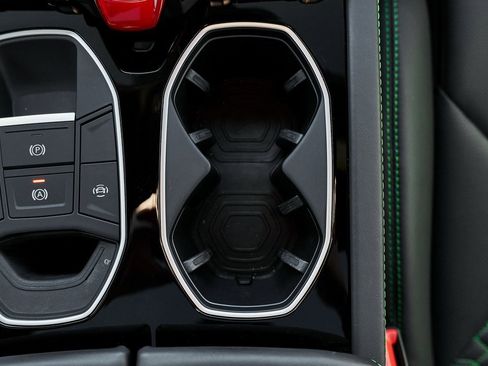 Used 2021 Lamborghini Urus image 64