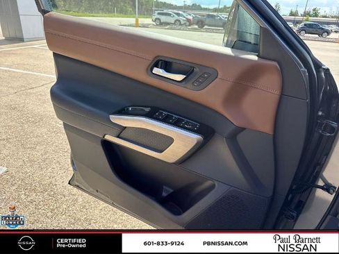 Certified 2025 Nissan Pathfinder Platinum w/ Cargo Package FWD image 23