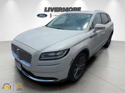 Certified 2023 Lincoln Nautilus Reserve w/ Equipment Group 201A FWD image 1