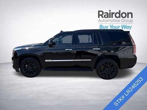Used 2020 Cadillac Escalade Luxury RWD image 4